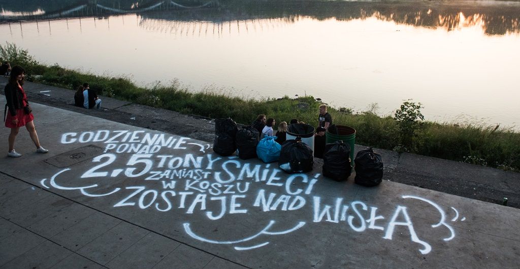 „To się nosi nad Wisłą”. Case study warszawskiej akcji promującej odpowiedzialny wypoczynek nad rzeką