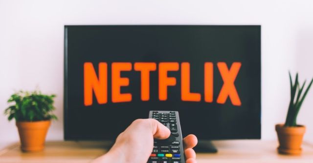 Netflix przyspieszy wprowadzenie reklam – zdradził to w wewnętrznym komunikacie