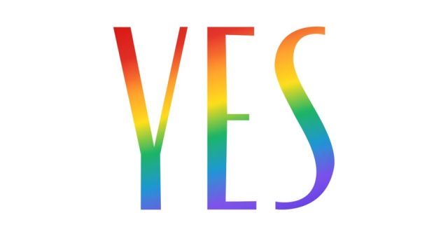 Marka Yes zmienia logo na tęczowe w Pride Month. Mówi: No dla nierówności. Yes dla miłości