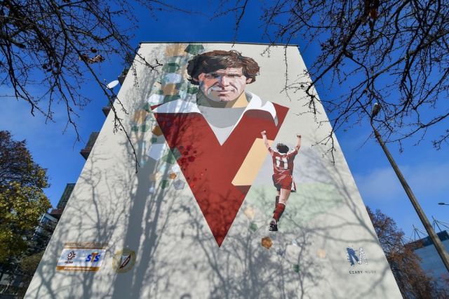 Odsloniecie muralu Wlodzimierza Smolarka (fot. Marcin Bulanda / PressFocus)